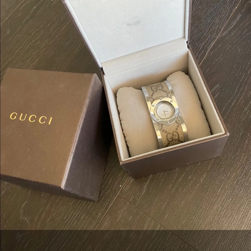 Gucci watch